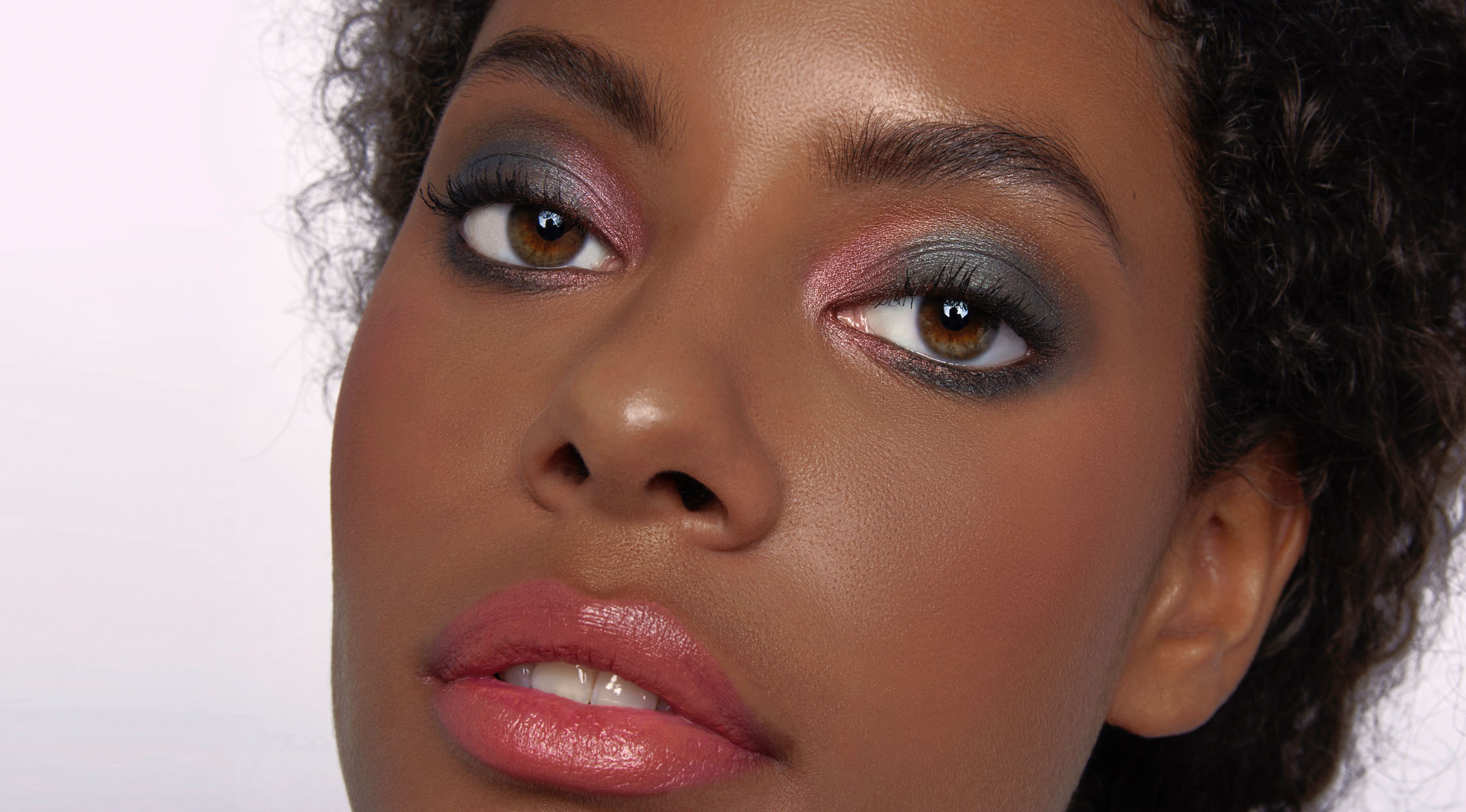 The biggest makeup trends for 2022